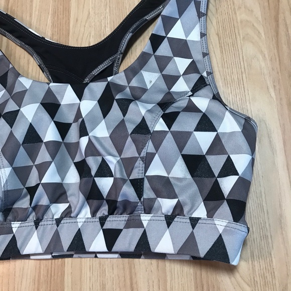 High Impact Sports Bra - Picture 3 of 4